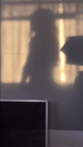 playing with shadows &amp; silhouettes as the sun rises ⛅️