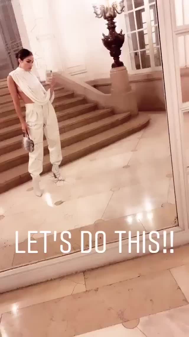 Olivia Culpo gif
