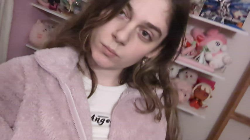 JUST rolled out of bed... Wanna get back in with me? ;) <3
