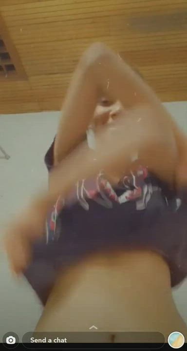 ??? Cute Girl Showing Boobs in Snapchat Story [2 videos link in comment]