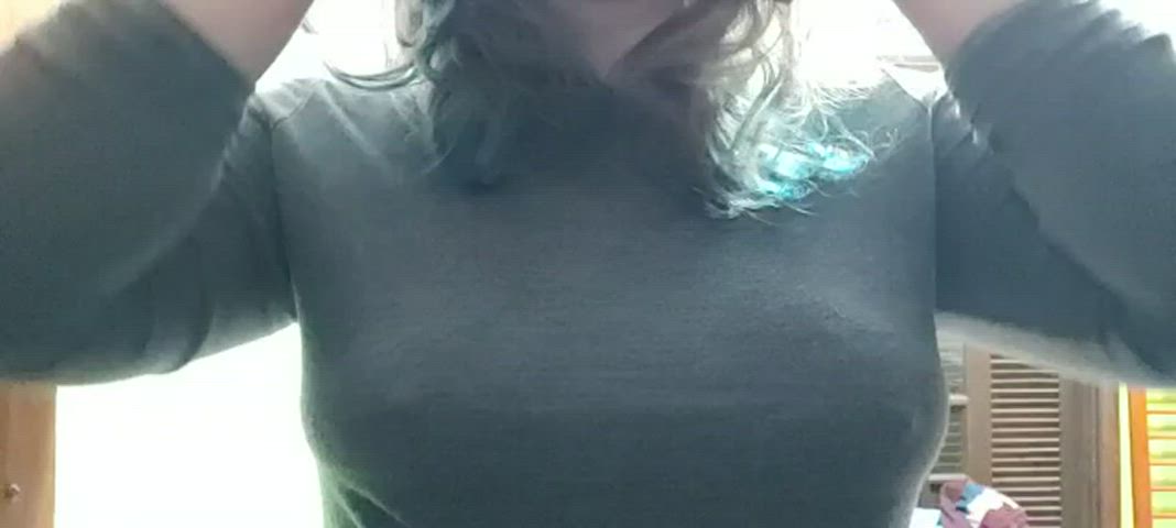 amateur big tits boobs tits curvy gif