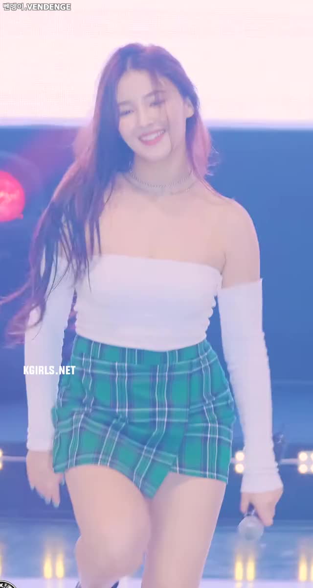 nancy-MOMOLAND-190720-3-www.kgirls.net
