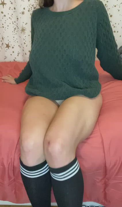 I want you to spread my innie with your cock