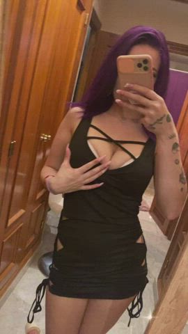 I love this purple hair with black clothes😍