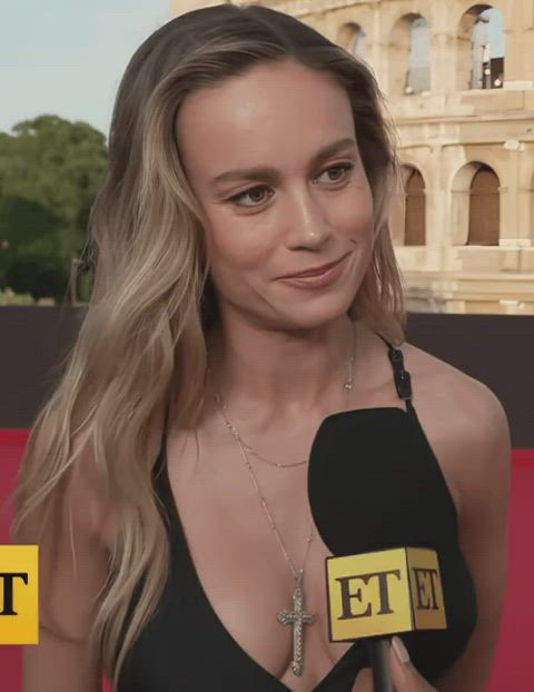 brie larson celebrity interview gif