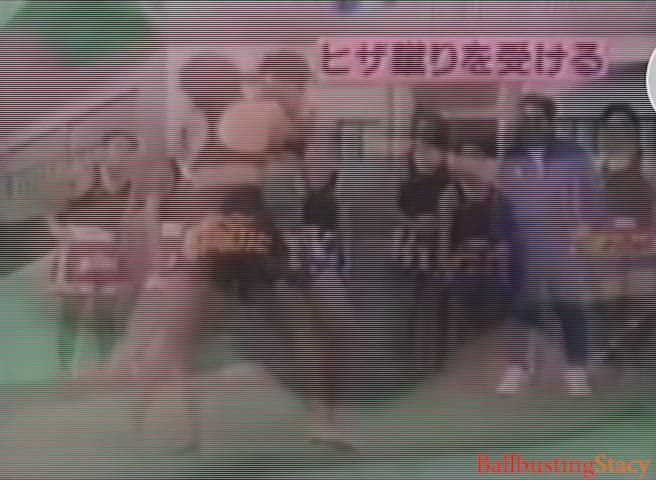 Very old Funny Asian Gameshow clip that opened my eyes to knees when I was younger