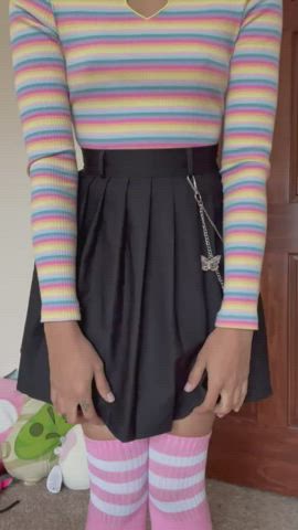 amateur cute ebony hairy hairy pussy latina skirt thighs gif