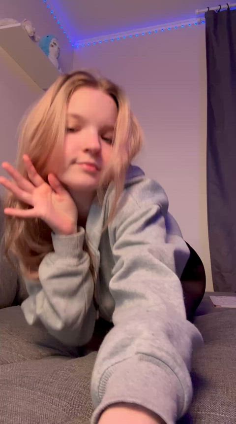 amateur babe blonde booty cute petite teen tights tiktok r/tiktits amateur-girls
