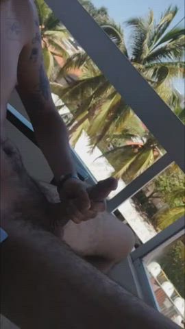 giving a show to the hotel in front ;)