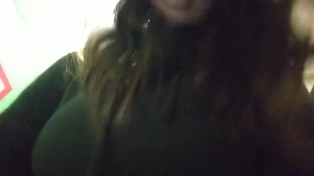Hurry up and cum, I hear your girlfriend pulling up to the driveway!!