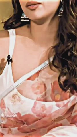JK Cleavage Tease