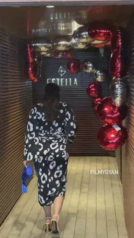Huma Qureshi 🍑 🍑