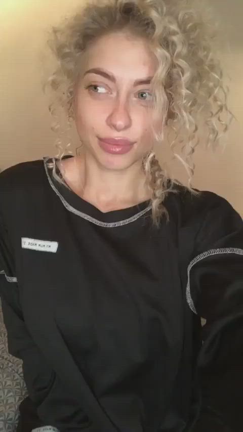 amateur babe girls pretty sensual smile starlet teen tiktok tits gif