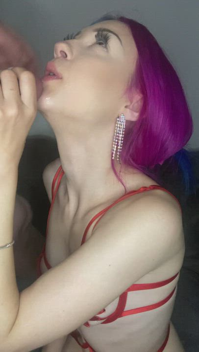 I love making these big cocks nice and sloppy🤤😈