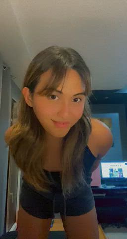 Hello cuties!! Looking for the perfect weekend girlfriend/playmate? I'm a [DOM] Asian