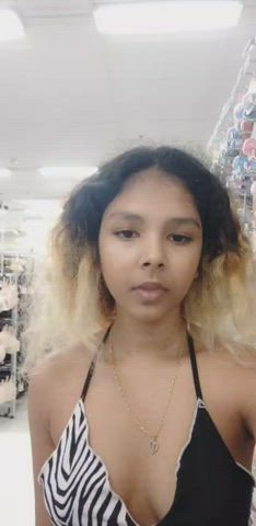 the whole day my tits have been leaking out from this top