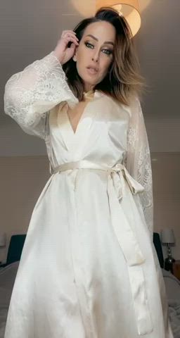 Morning, can I sit on your face? 43y/o Female