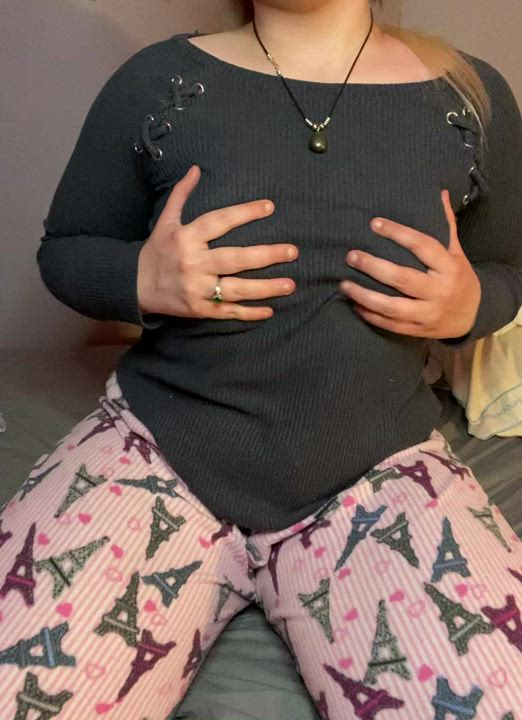 🚨$3.90 first month 🍭 18 y/o milf 😜 NO PPV instant access to daily posts