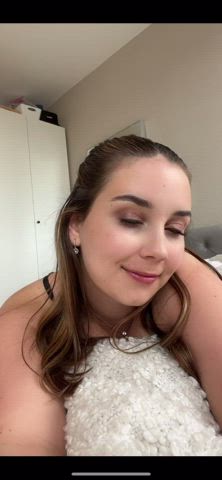 I wanna let one lucky Redditor cum on my ass multiple times ?