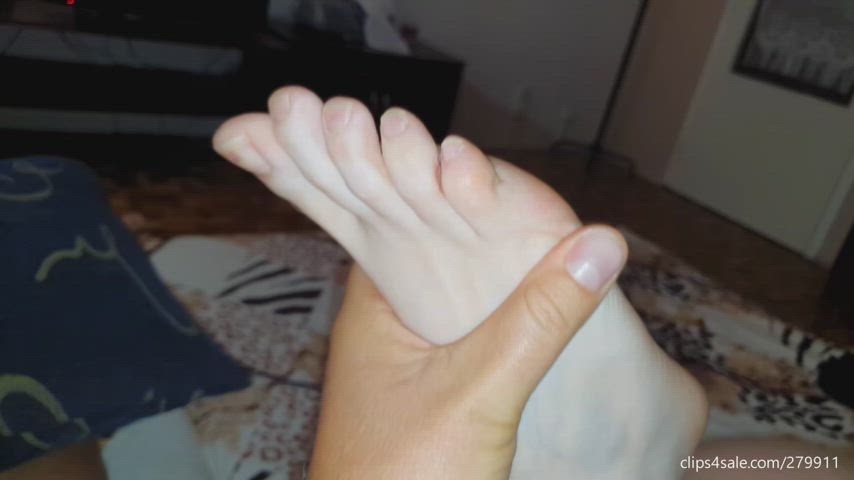 barefootmilf cum on feet feet foot fetish footjob soles footjob-cum gif