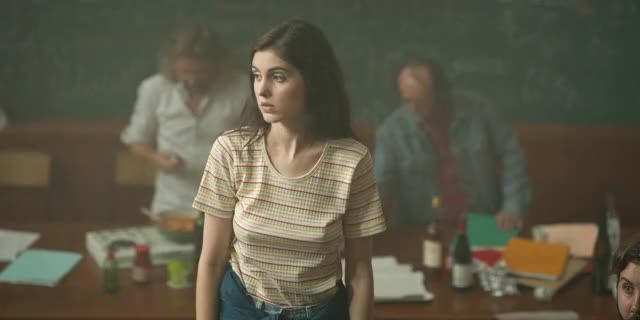 Claire Chust - Damien veut changer le monde (2019) thefappeningblog.com