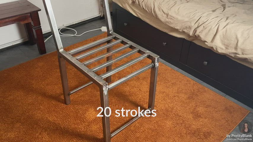Slave took 20 hard strokes on her ass for another girl, to allow her to have orgasm.