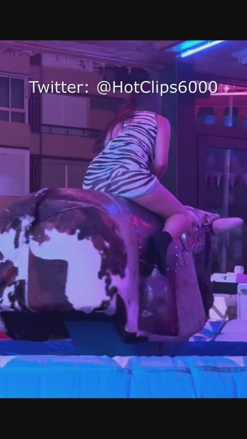 Accidental Ass Bouncing Bouncing Tits Dress Exposed Panties Public Riding Upskirt