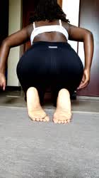 If you like 25 year old ebony with fat butts I’m your fucking dreamgirl