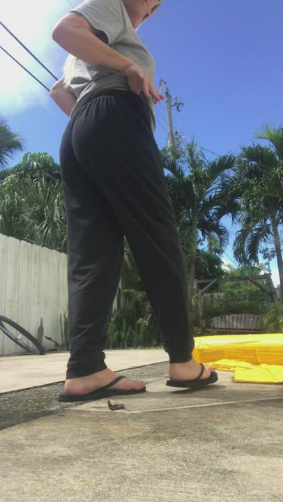 Booty flash! [f]