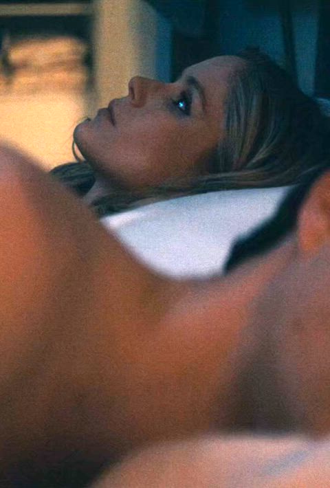 ass sideboob walking gif