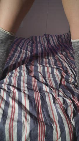 I wanna bounce on daddy's cock really bad ❤️
