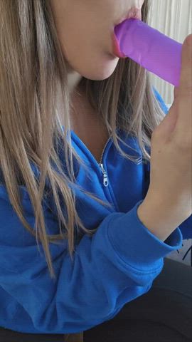 I miss dick so bad, ive taken up sucking off my dildo!