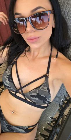 I am normally work a lot, but today I wanna play. Who wants to play with me? Come