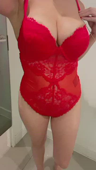 Trying this on, do I buy it??