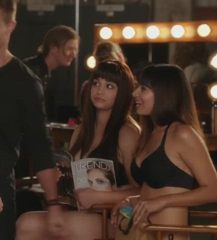 Bikini Celebrity Cleavage gif