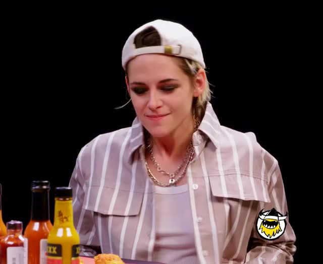 Celebrity Kristen Stewart gif