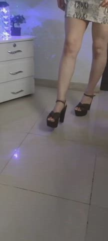 camgirl heels latina pov petite redhead sfw gif