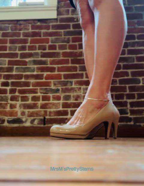 feet feet fetish sfw gif