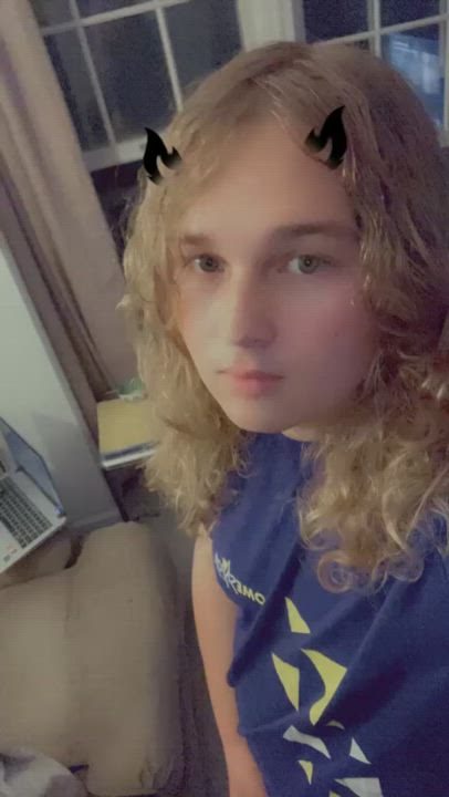 Was feeling a little extra body confident ☺️❤️ [18 MtF]