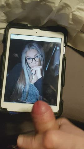 Cute reddit girl asked me to cum on her, so i did