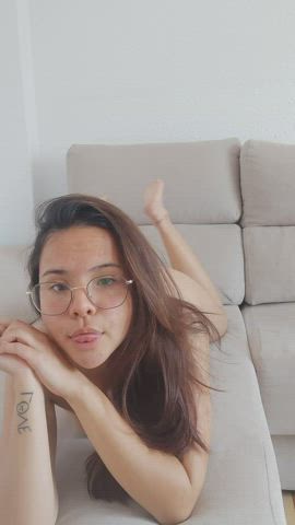 Wanna play w me, I'm feeling playful
