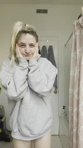 Is daddy proud of bunny for sleeping pluggies and in diapey?