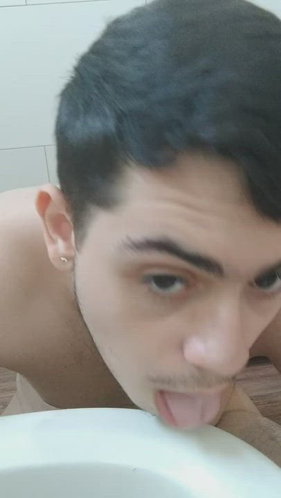 Gotta keep it real clean for you boys <3 Anyone want to use me as their personal