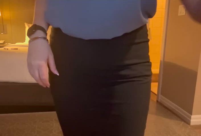 ass butt plug buttplug milf butt-plug gif