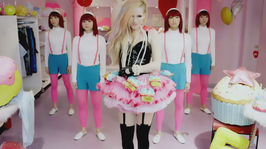 avril lavigne blonde celebrity nylons gif
