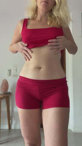revealing my panties after a gym sesh