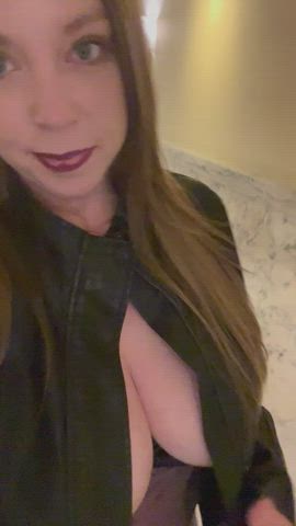 Hotels bring out the naked in me. Even in the halls!