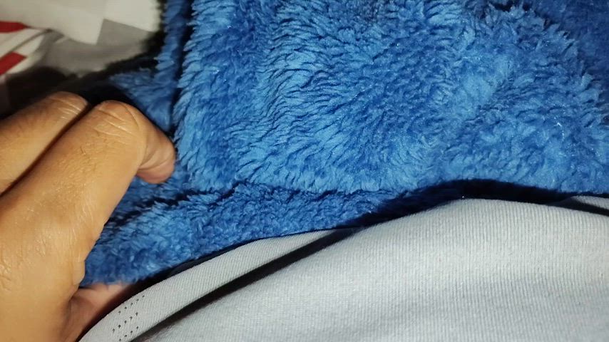 Does any chick get under my blanket?