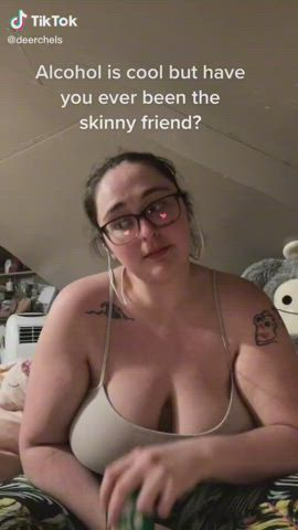 bbw braless chubby non-nude tiktok gif
