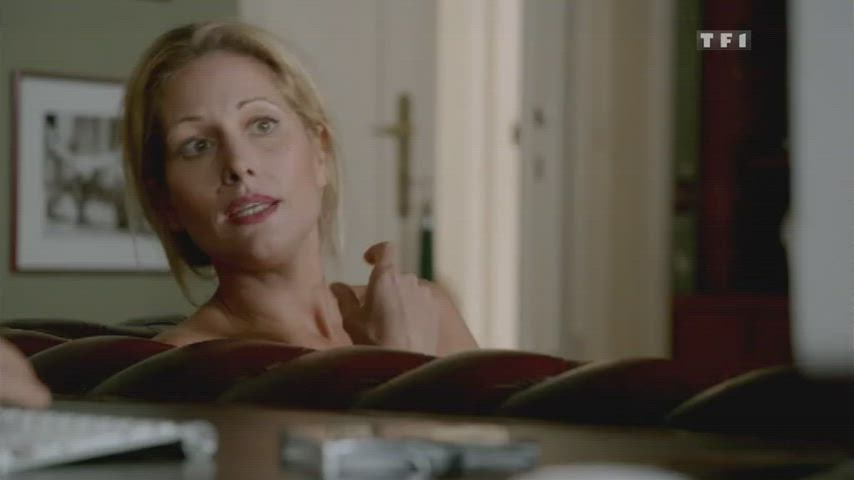 2000s Porn Blonde Celebrity French Legs MILF Natural Tits Nudist Wife gif